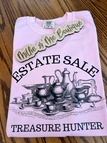 Estate Sale Treasure Hunter