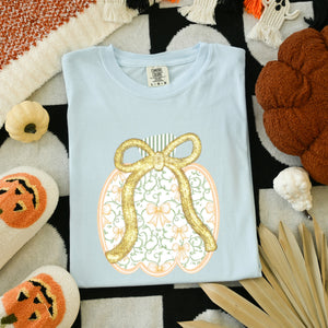 Coquette pumpkin with glitter look bow